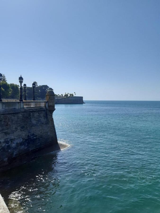 Apartmán Atico Banos Del Carmen Cádiz Exteriér fotografie