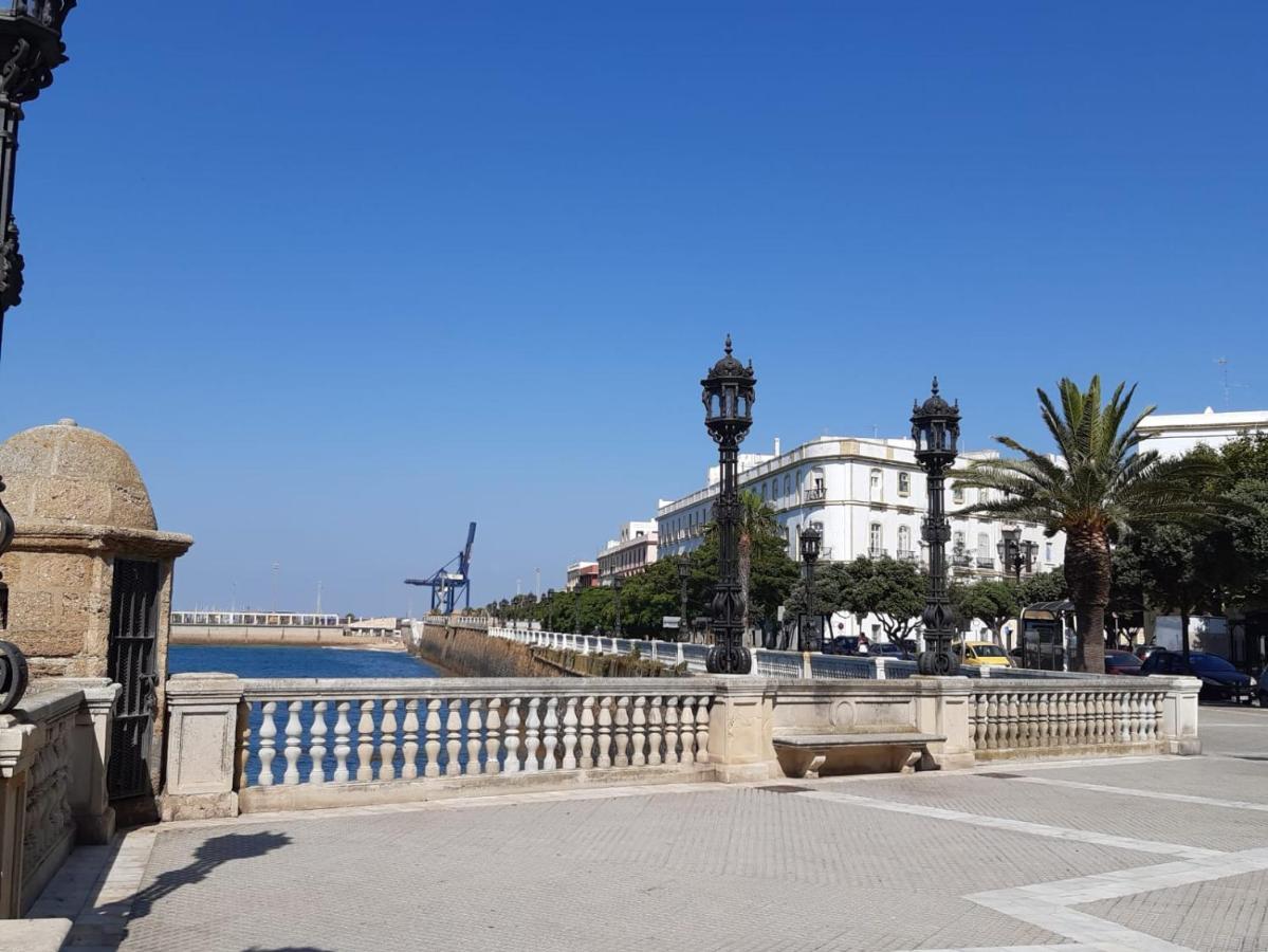Apartmán Atico Banos Del Carmen Cádiz Exteriér fotografie